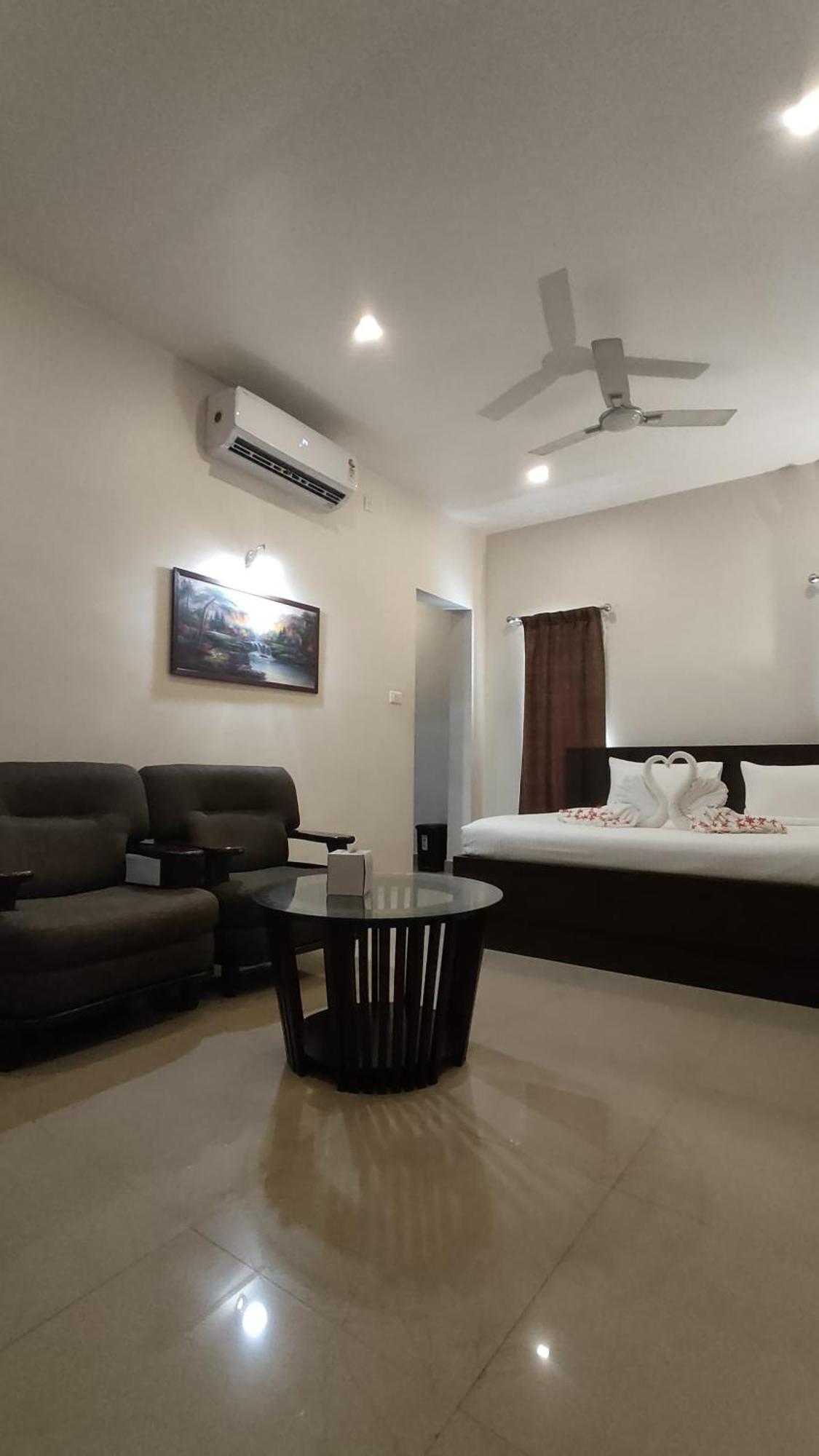 Aroma Ayur Heritage Mattanur Экстерьер фото