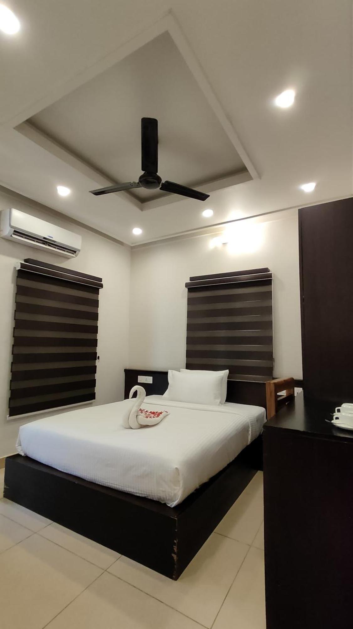 Aroma Ayur Heritage Mattanur Экстерьер фото