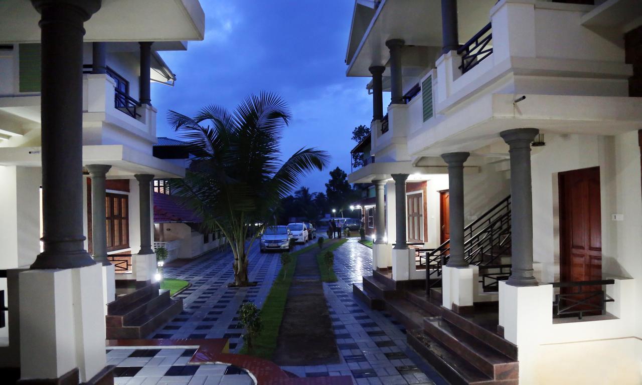 Aroma Ayur Heritage Mattanur Экстерьер фото