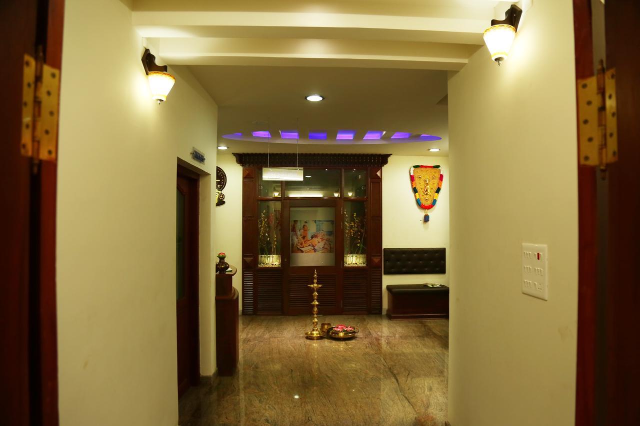 Aroma Ayur Heritage Mattanur Экстерьер фото